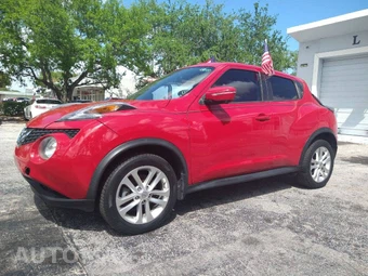 2015 Nissan JUKE SV - miniatura 3