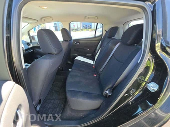 2015 Nissan LEAF S – miniatura 10