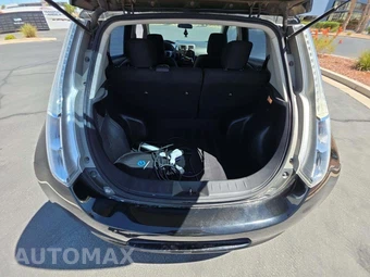 2015 Nissan LEAF S – miniatura 11