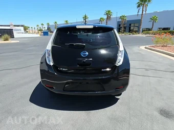 2015 Nissan LEAF S – miniatura 5