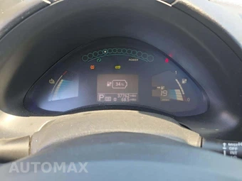2015 Nissan LEAF S – miniatura 9