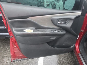 2015 Nissan Murano Platinum – miniatura 9