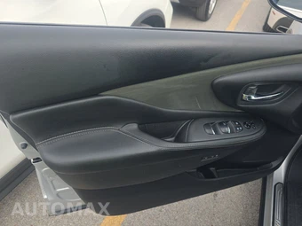 2015 Nissan Murano Platinum – miniatura 9