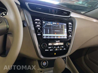 2015 Nissan Murano S - miniatura 10