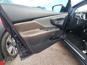 2015 Nissan Murano SL – miniatura 9
