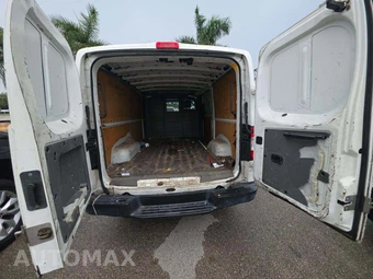 2015 Nissan NV1500 Cargo SV 146.1" WB - miniatura 13