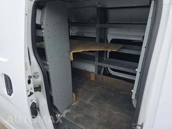 2015 Nissan NV200 Compact Cargo SV 115.2" WB - miniatura 16
