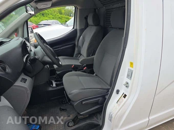 2015 Nissan NV200 Compact Cargo SV 115.2" WB - miniatura 6