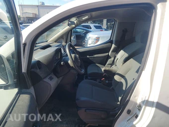 2015 Nissan NV200 Compact Cargo SV 115.2" WB - miniatura 7