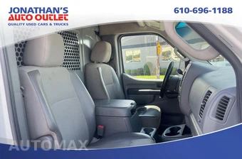 2015 Nissan NV2500 HD Cargo SV High Roof 146.1" WB - miniatura 15