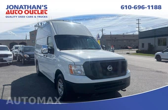 2015 Nissan NV2500 HD Cargo SV High Roof 146.1" WB - miniatura 3