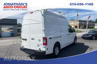 2015 Nissan NV2500 HD Cargo SV High Roof 146.1" WB - miniatura 5
