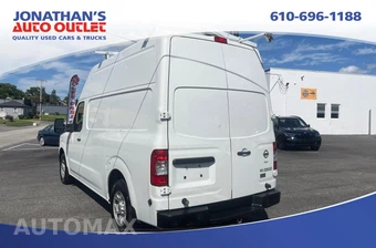 2015 Nissan NV2500 HD Cargo SV High Roof 146.1" WB - miniatura 7