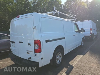 2015 Nissan NV2500 HD Cargo SV Standard Roof 146.1" WB - miniatura 4