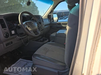 2015 Nissan NV2500 HD Cargo SV Standard Roof 146.1" WB - miniatura 7