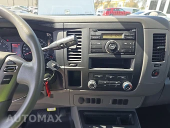 2015 Nissan NV3500 HD Passenger S 146.1" WB - miniatura 11