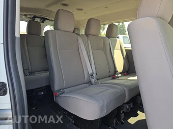 2015 Nissan NV3500 HD Passenger S 146.1" WB - miniatura 14