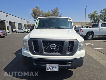 2015 Nissan NV3500 HD Passenger S 146.1" WB - miniatura 2
