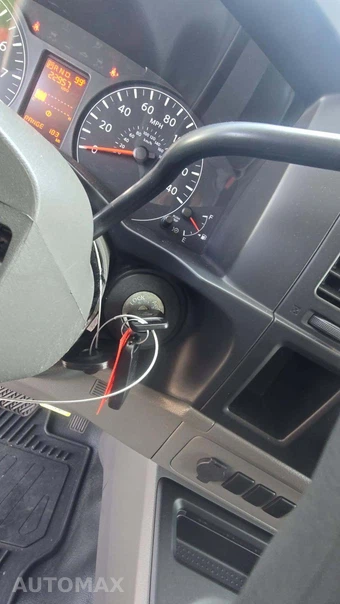 2015 Nissan NV3500 HD Passenger S 146.1" WB - miniatura 20