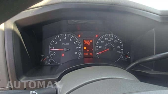 2015 Nissan NV3500 HD Passenger S 146.1" WB - miniatura 22