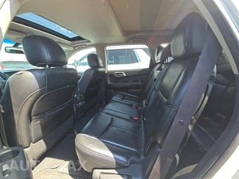 2015 Nissan Pathfinder Platinum - miniatura 13