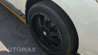 2015 Nissan Pathfinder Platinum - miniatura 30