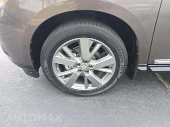 2015 Nissan Pathfinder Platinum – miniatura 31