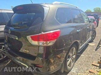 2015 Nissan Pathfinder Platinum – miniatura 2