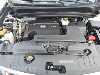 2015 Nissan Pathfinder Platinum - miniatura 16