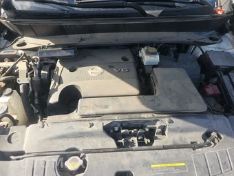 2015 Nissan Pathfinder Platinum – miniatura 16
