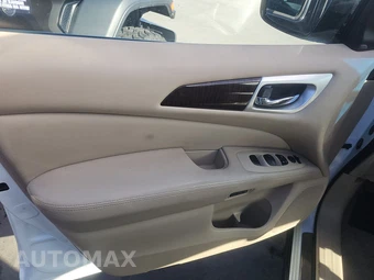 2015 Nissan Pathfinder Platinum – miniatura 9