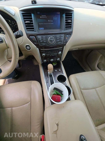 2015 Nissan Pathfinder Platinum – miniatura 10