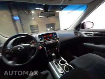 2015 Nissan Pathfinder S - miniatura 10