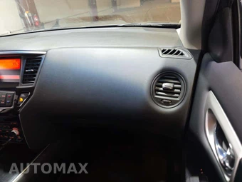 2015 Nissan Pathfinder S - miniatura 20