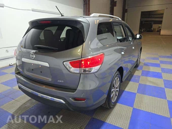 2015 Nissan Pathfinder S - miniatura 3