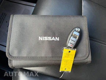 2015 Nissan Pathfinder SL - miniatura 105