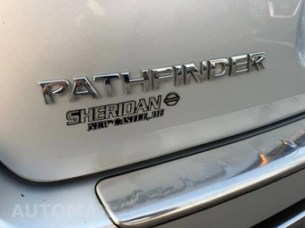 2015 Nissan Pathfinder SL - miniatura 28