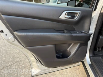 2015 Nissan Pathfinder SL - miniatura 71
