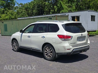 2015 Nissan Pathfinder SL – miniatura 2