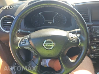 2015 Nissan Pathfinder SL - miniatura 10