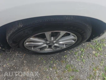 2015 Nissan Pathfinder SL – miniatura 9