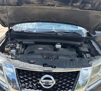 2015 Nissan Pathfinder SL - miniatura 20