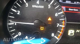 2015 Nissan Pathfinder SV – miniatura 27