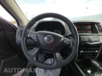 2015 Nissan Pathfinder SV - miniatura 10