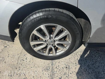 2015 Nissan Pathfinder SV – miniatura 10