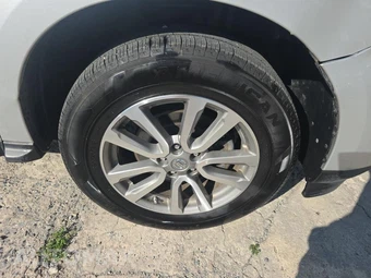 2015 Nissan Pathfinder SV – miniatura 9