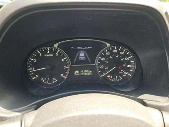 2015 Nissan Pathfinder SV – miniatura 9