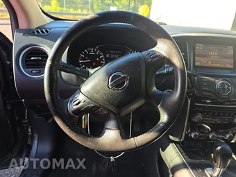 2015 Nissan Pathfinder SV – miniatura 10
