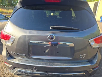 2015 Nissan Pathfinder SV – miniatura 17