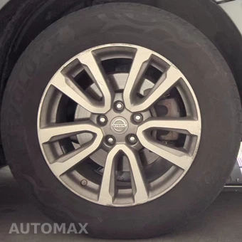 2015 Nissan Pathfinder SV – miniatura 34